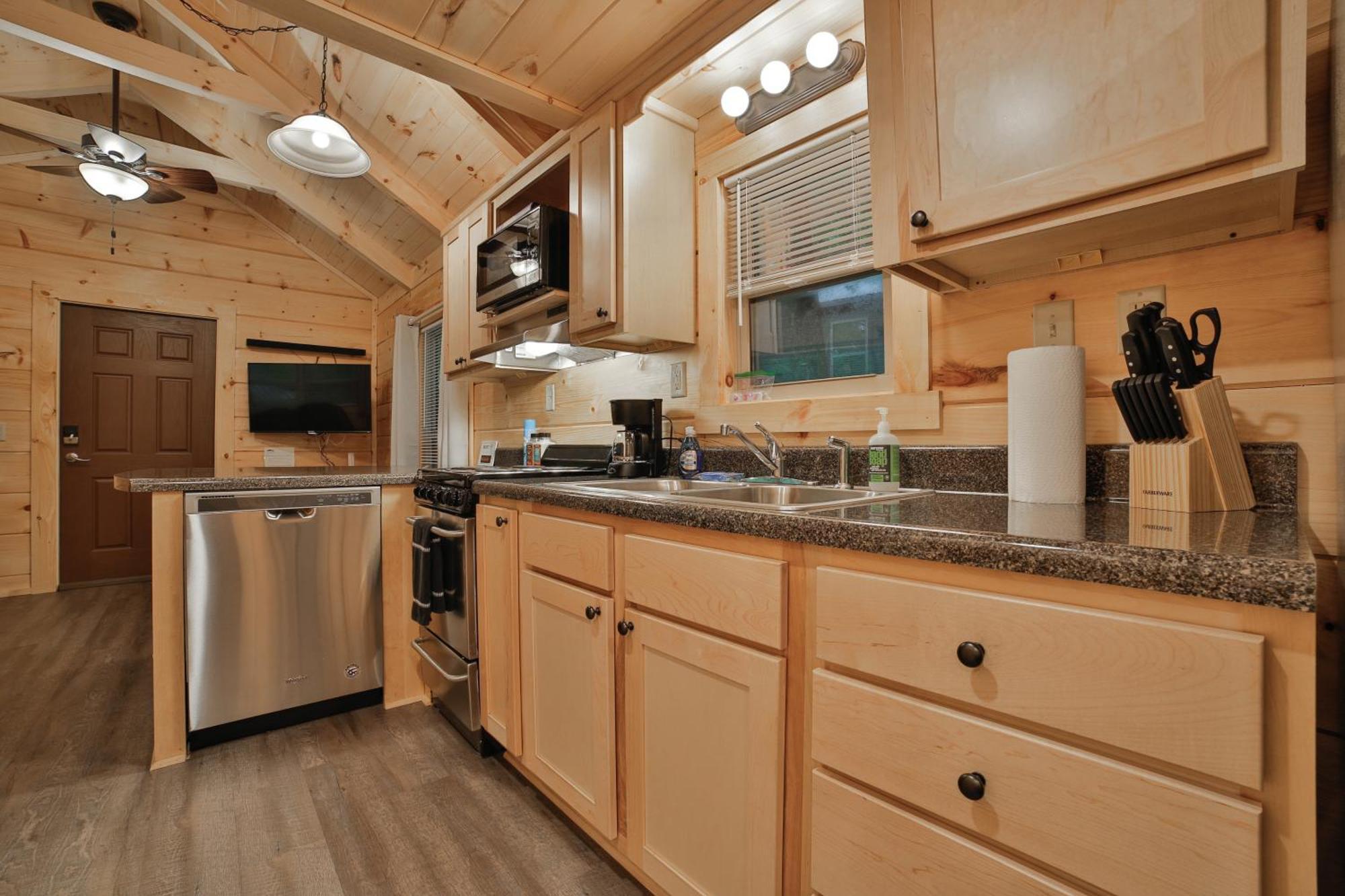 Jake Cabin Luxury Hot Tub Cabin Near Downtown Чатануга Екстериор снимка